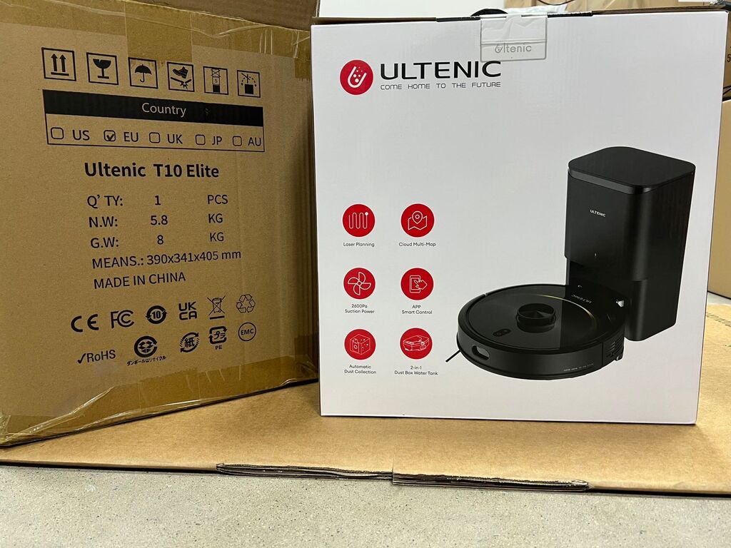 Robot hút bụi và lau nhà